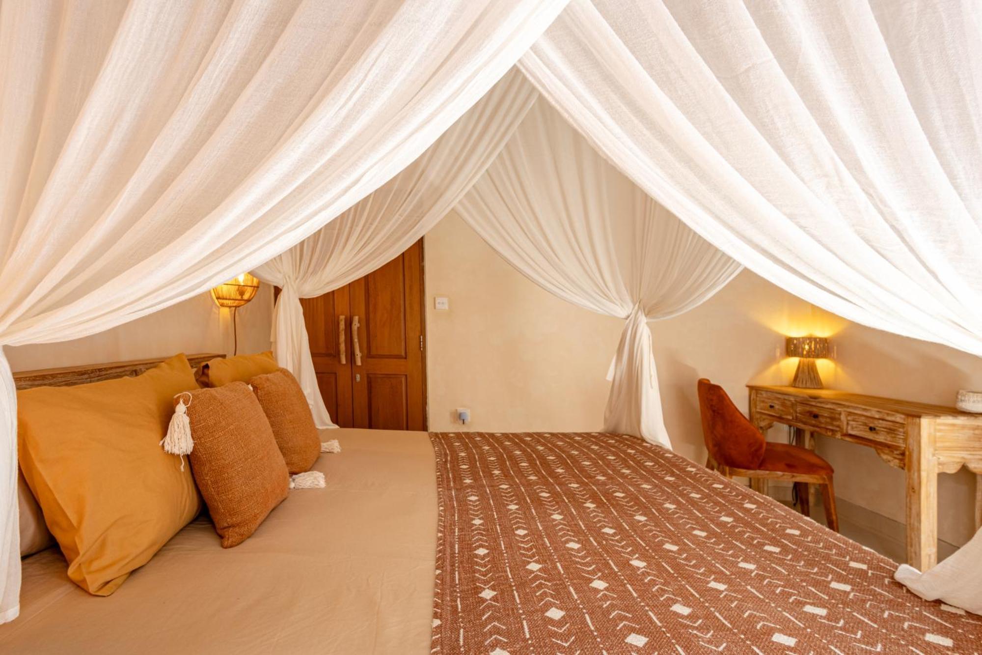 The Pink Joglo, A Cheerful 3Bdr Villa W/Pool And Rice-Field View. Dalung  Exterior foto