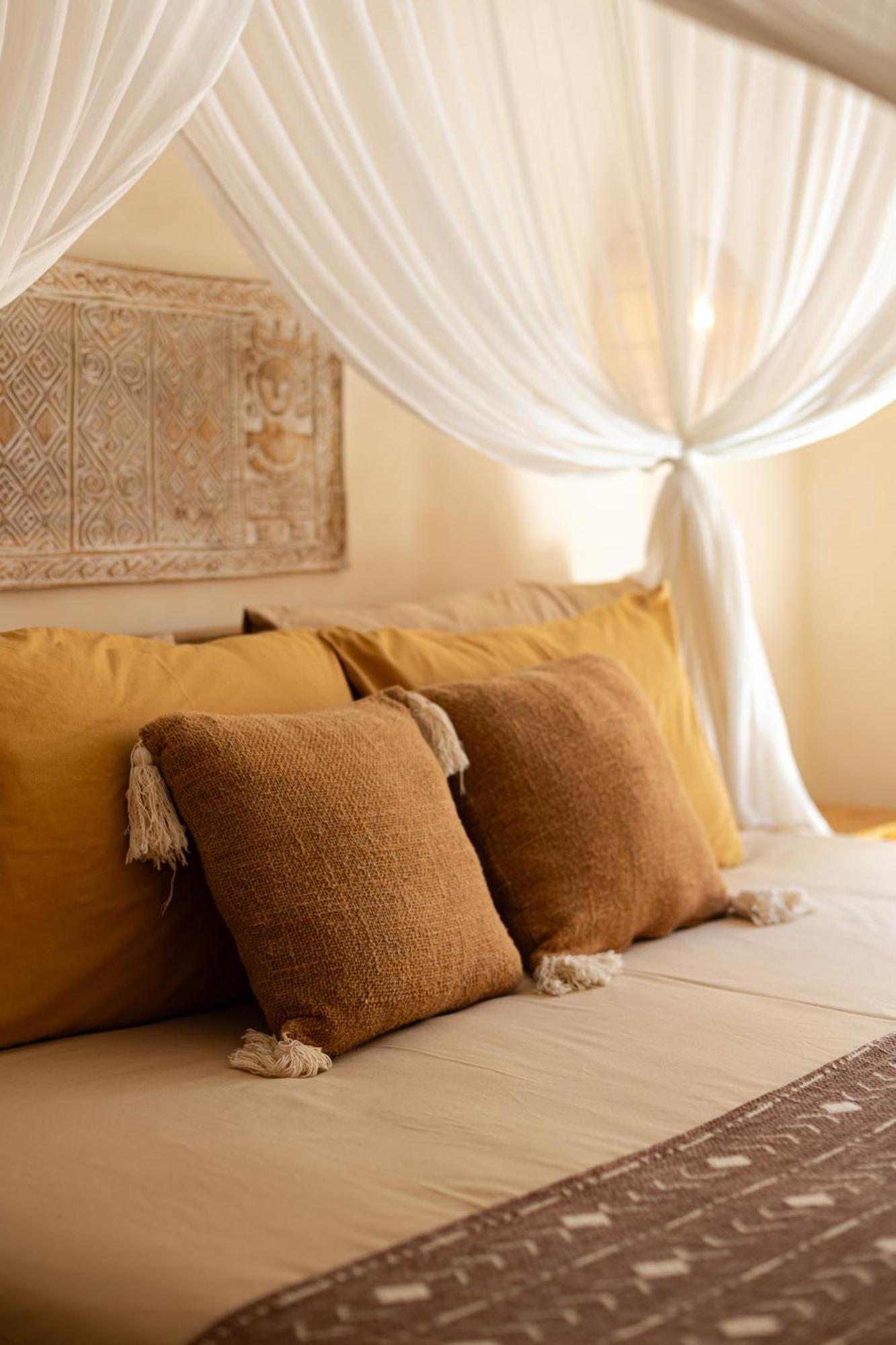 The Pink Joglo, A Cheerful 3Bdr Villa W/Pool And Rice-Field View. Dalung  Exterior foto